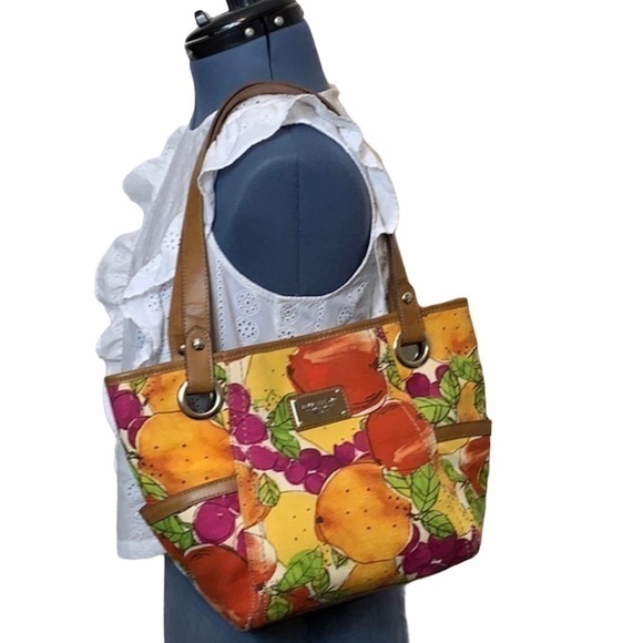 Relic Brand Collection Shoulder Bag